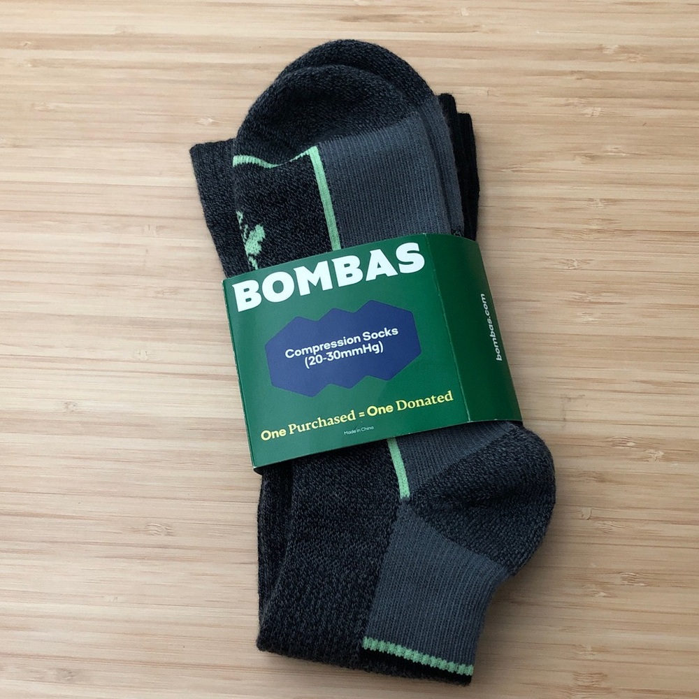 Bombas Women’s Black & Charcoal Crew Socks with Mint Trim - Picture 7 of 8